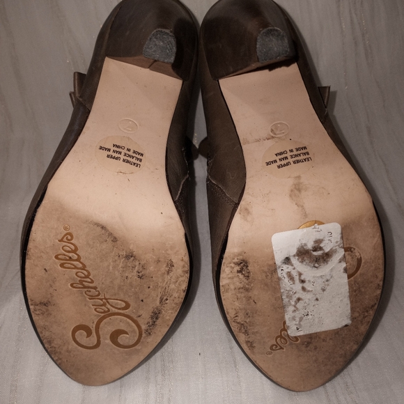 Seychelles Gray Leather Side Bow Booties - Picture 5 of 7